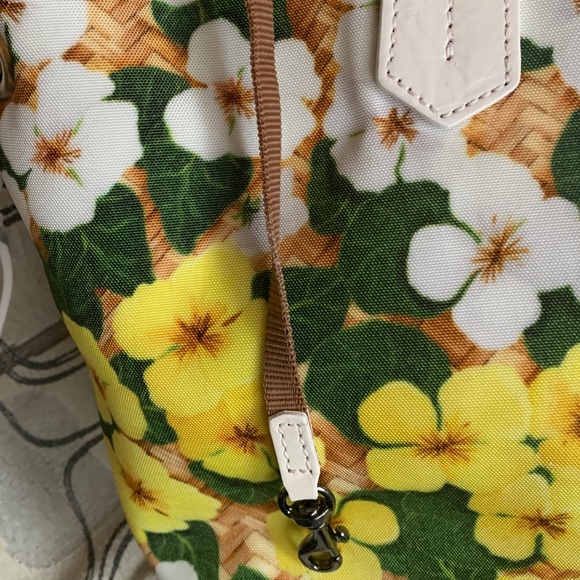 Authentic DOONEY & BOURKE Daisies floral Canvas/leather snap closure tote - Picture 10 of 16